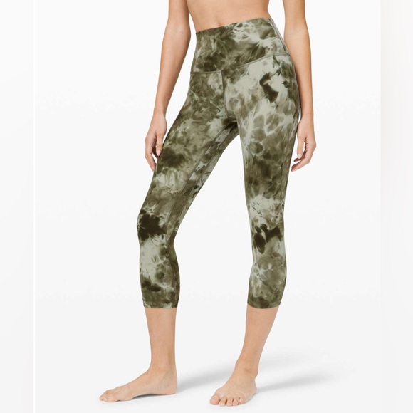 lululemon athletica Pants - •BUY 3•SHIP FREE!• Lululemon Align 21” Crop Leggings *Diamond Dye, Size 8